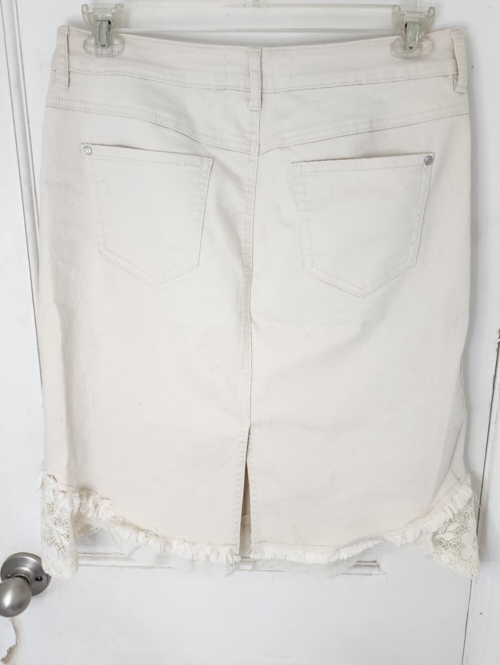 Denim Skirt In Ivory Size 10 With Handsewn Details On Hem - Picture 3 of 4